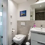 Prora - Ferienwohnung Mit Balkon - Strandgut *